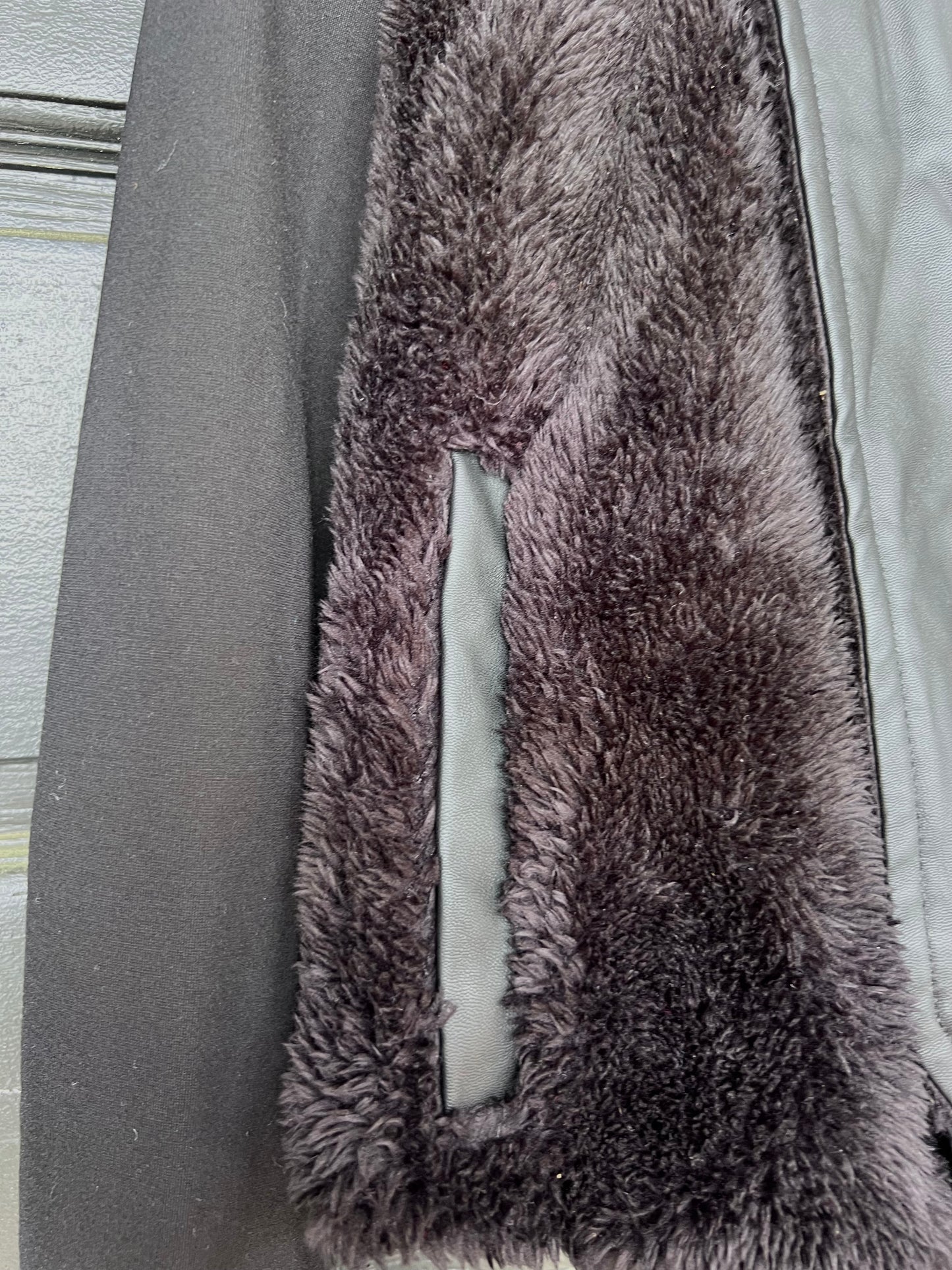 Jack - Black Shaw W Fur - SMALL