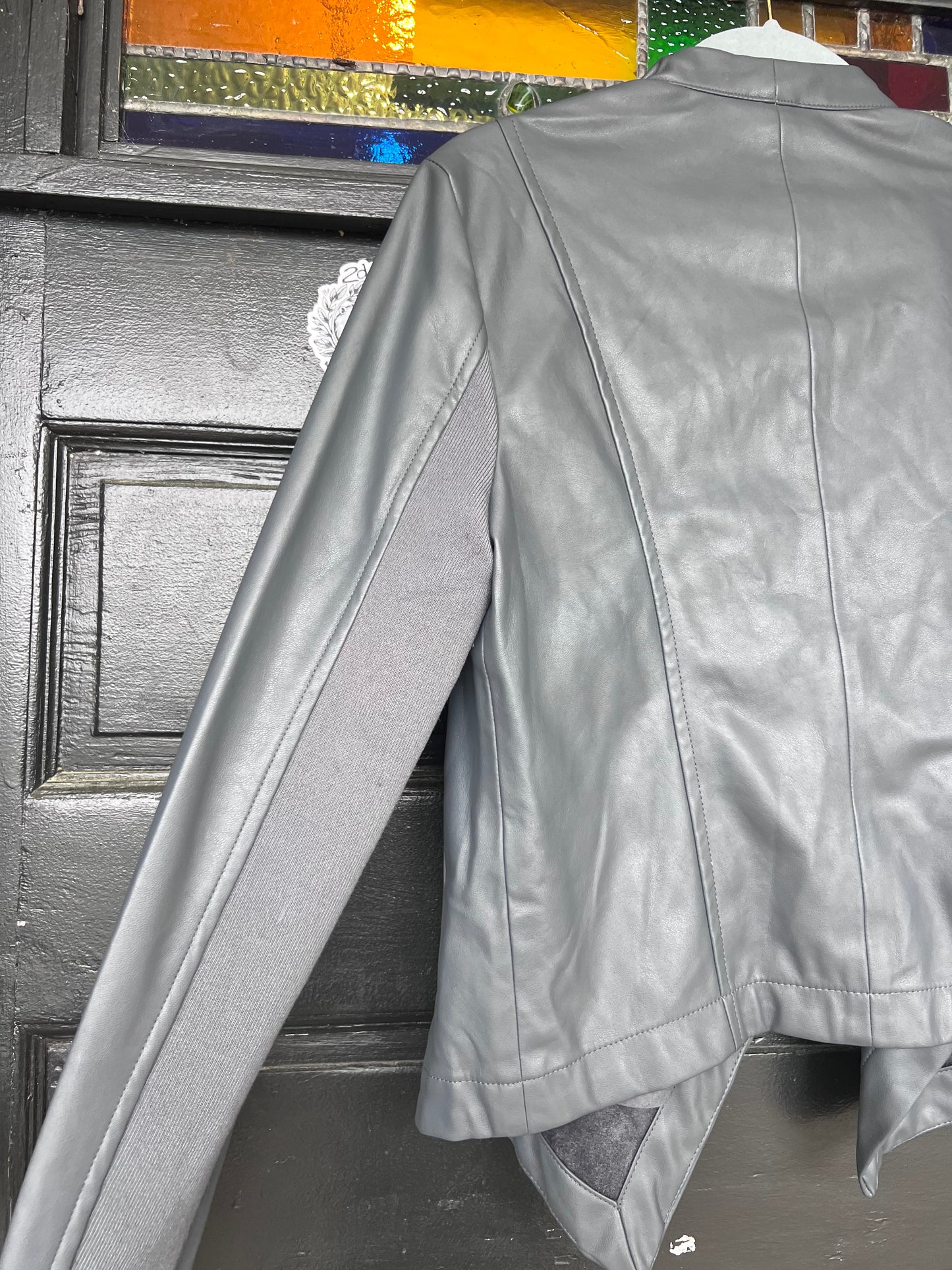 BB Dakota - Grey Leather Shaw - XSMALL