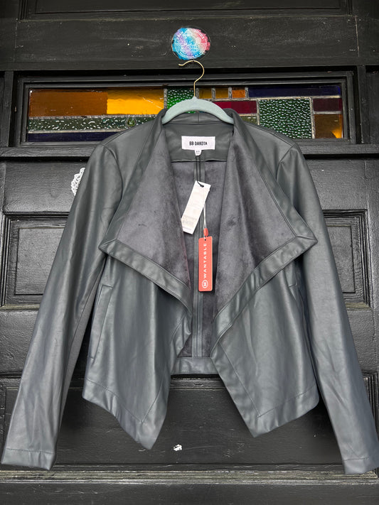 BB Dakota - Grey Leather Shaw - XSMALL