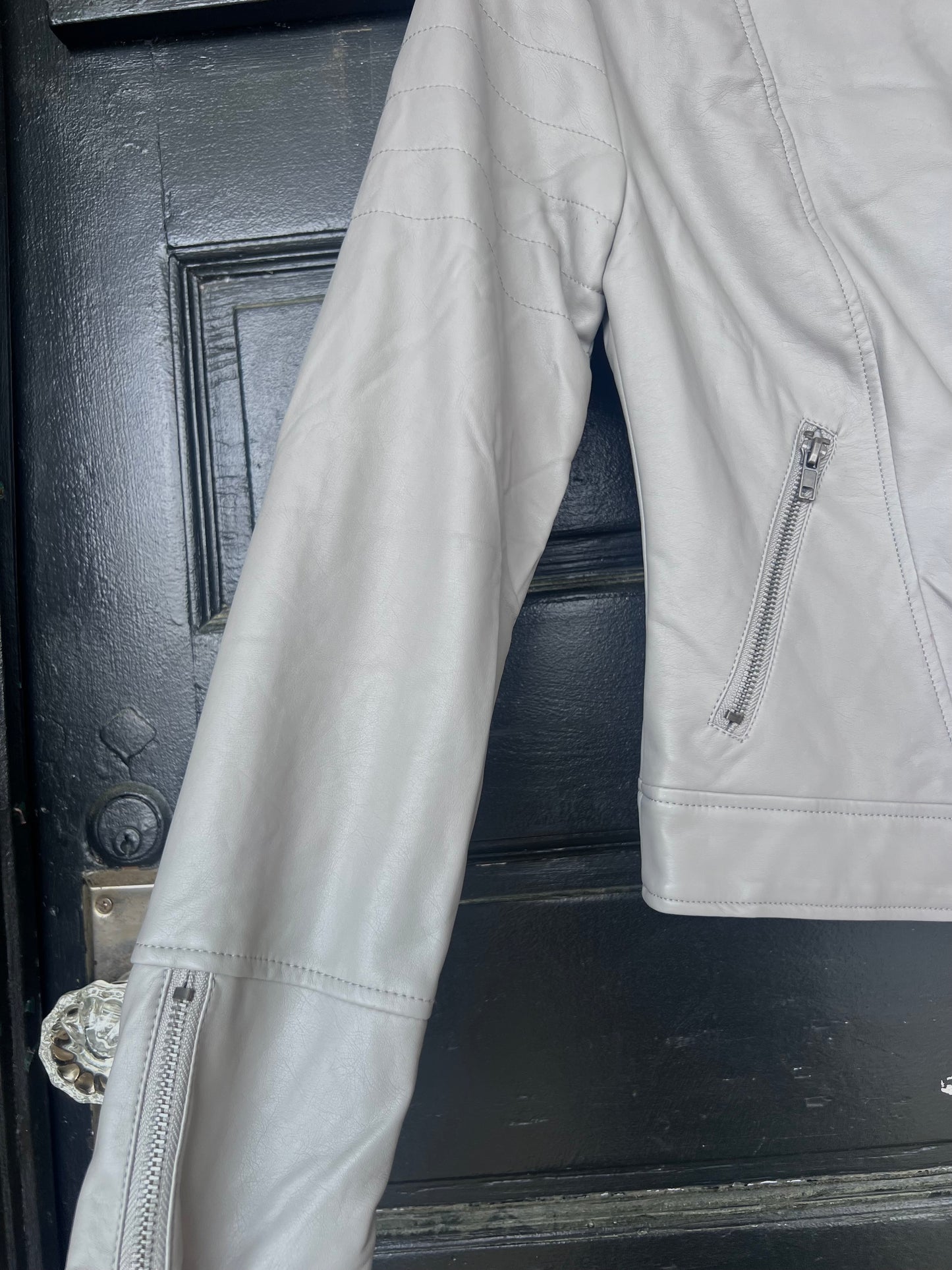 Cupcakes and Cashmere - Grey Leather - XSMALL